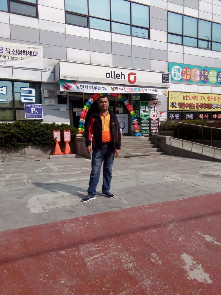  ,   Lutfullo, 47 ,   