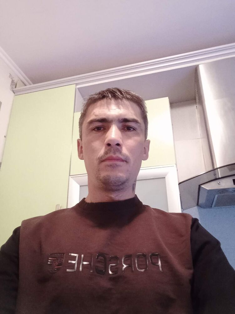  ,   Vladimir, 44 ,   ,   , c , 
