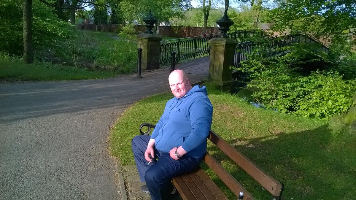  4777014  Konstantin, 42 ,    