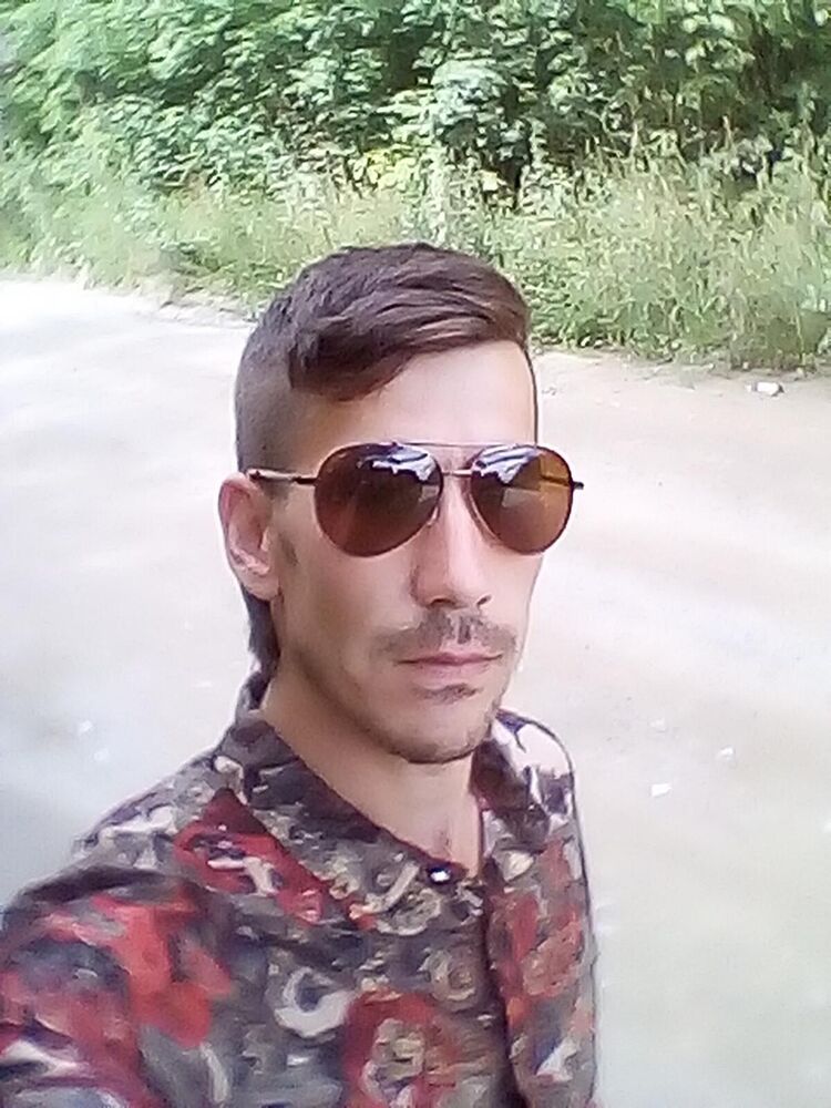  38900124  , 32 ,    