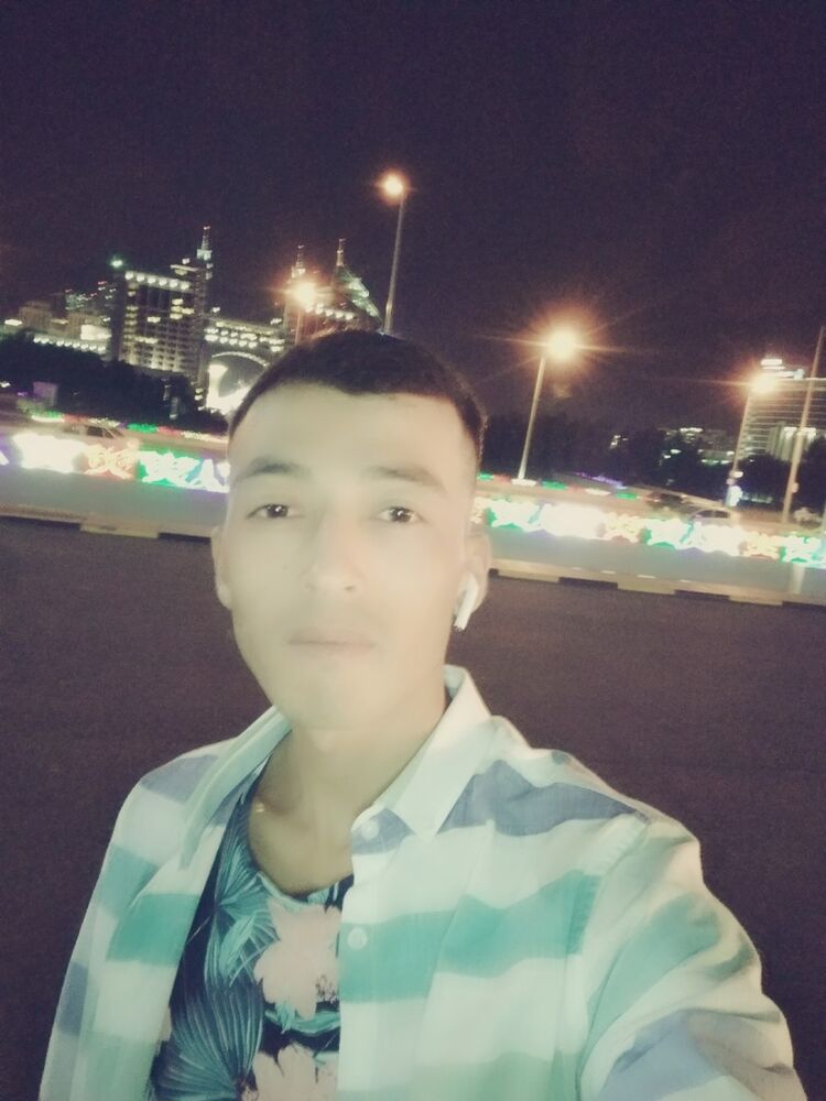  ,   Qirol, 32 ,   ,   , c 
