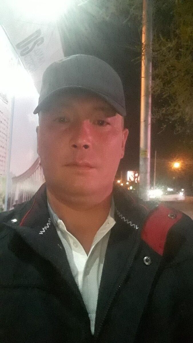  15910564  ULAN, 46 ,    