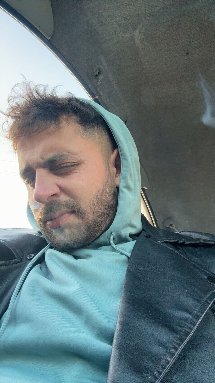  54135044  Yunus, 23 ,    