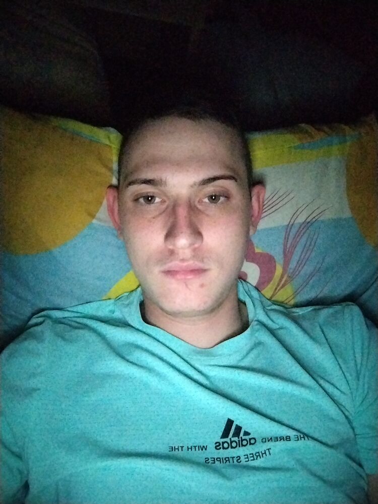  48087564  , 21 ,    