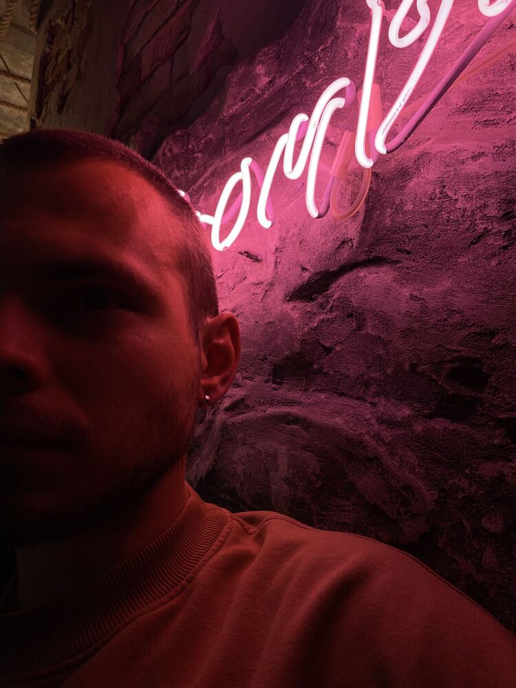  33422674  , 24 ,    