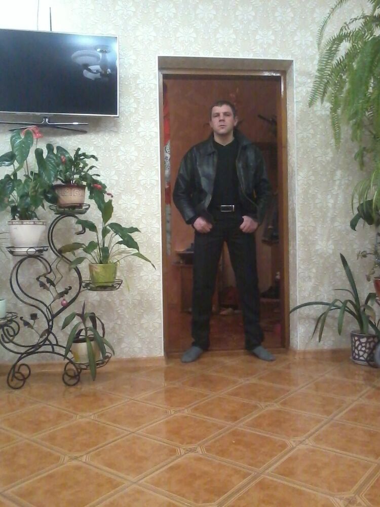  ,   Stepan, 40 ,   