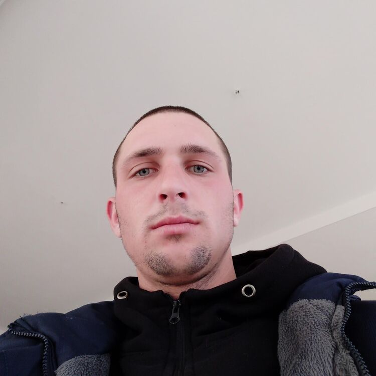  46169314  , 28 ,    