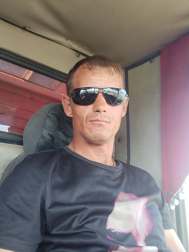  44618384  , 37 ,    