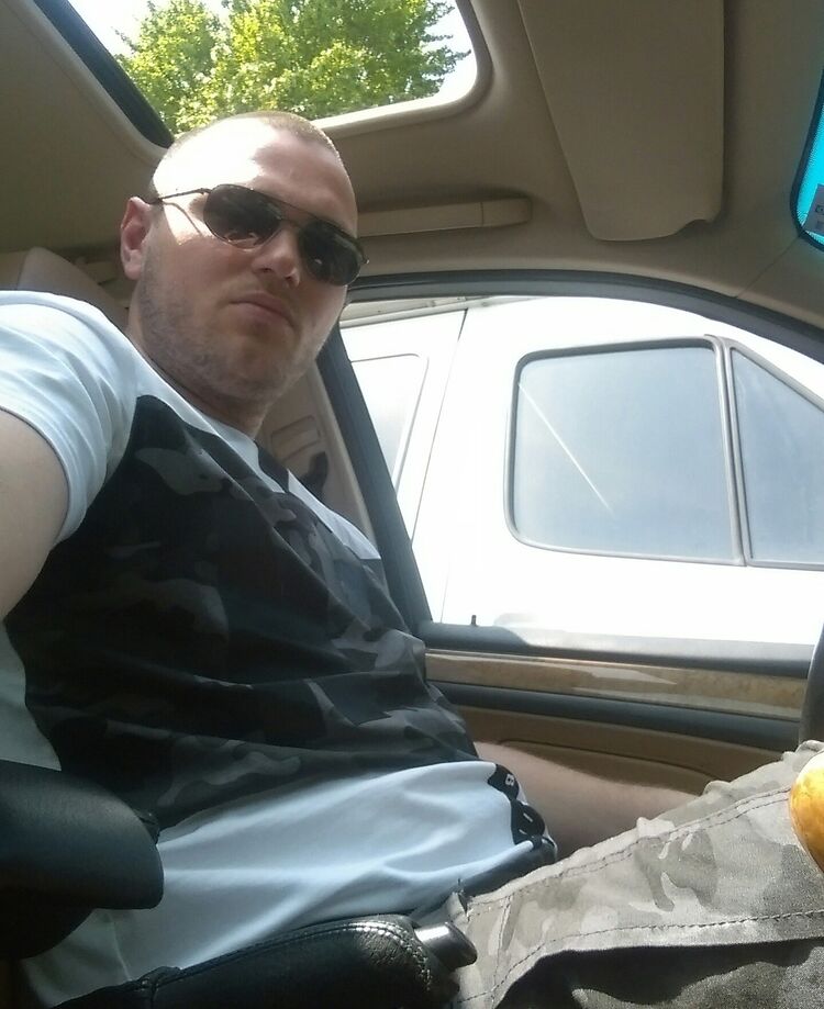  ,   Andrei, 32 ,   ,   , c 