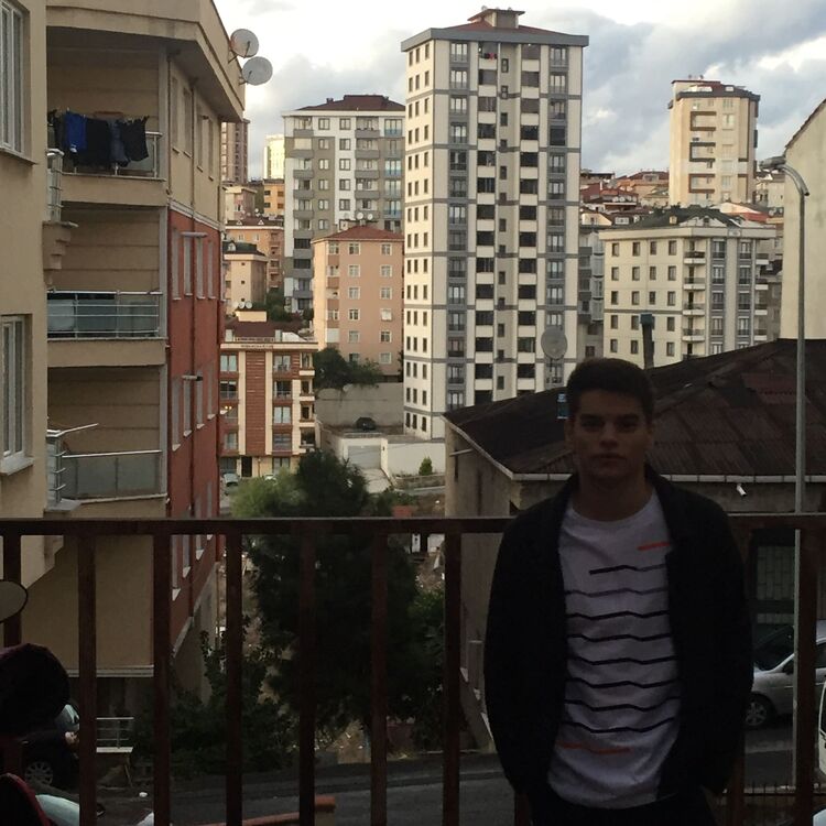  23995174  Aslan, 22 ,    