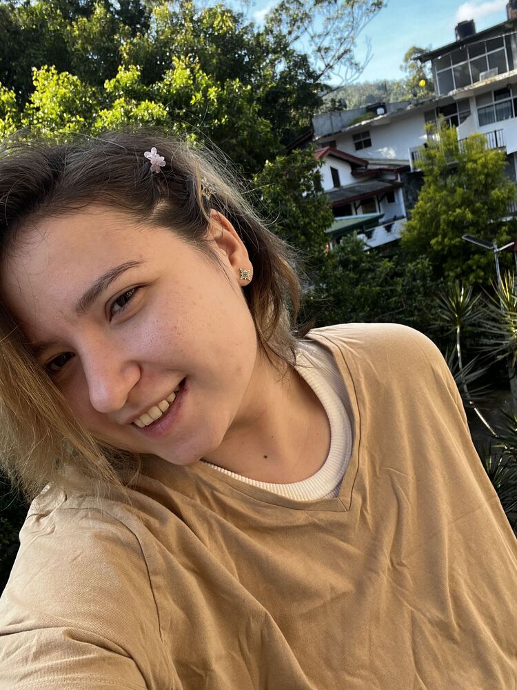  ,   Angelina, 27 ,   ,   , 