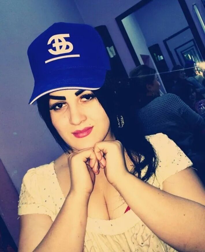  46569474  , 28 ,    