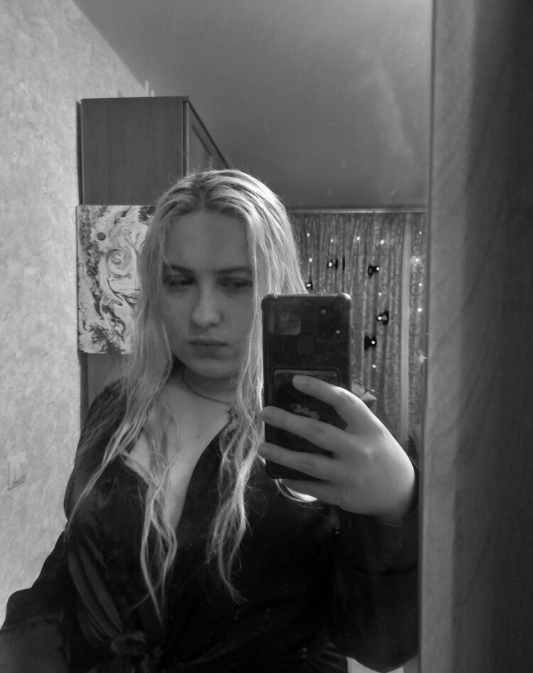  ,   Agata, 18 ,     , c 