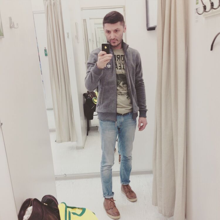  6928714  Denic, 43 ,    