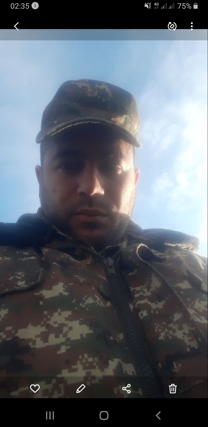 ���� 41058824 ������� Edgar, 32 ����, ���� ���������� � �������