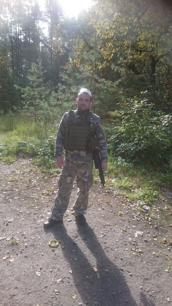  8246004  Aleksandr, 42 ,    