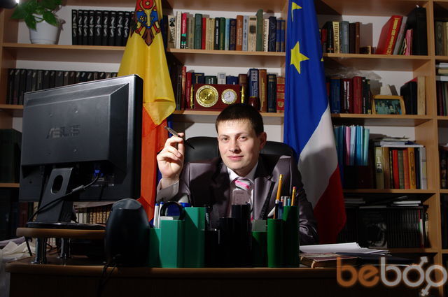  1382024  Stanislav, 39 ,    