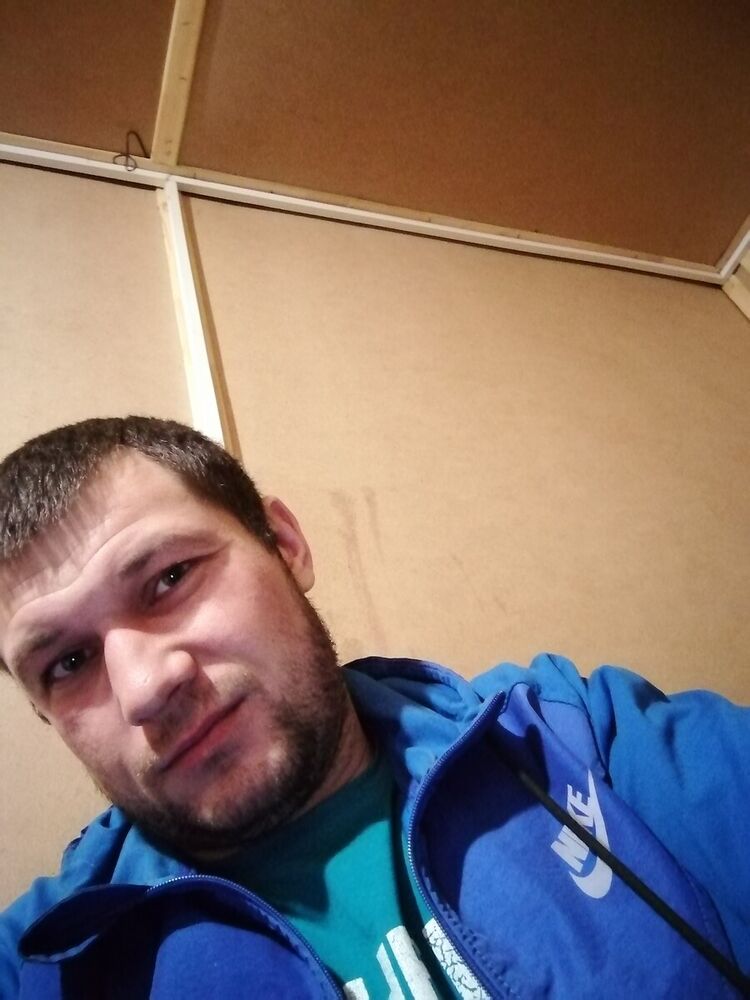  22438694  , 37 ,    