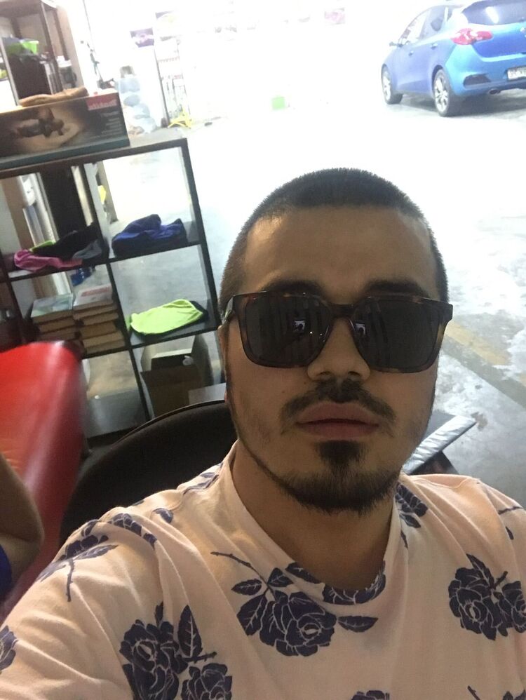 29436904  Ruslanio, 32 ,    