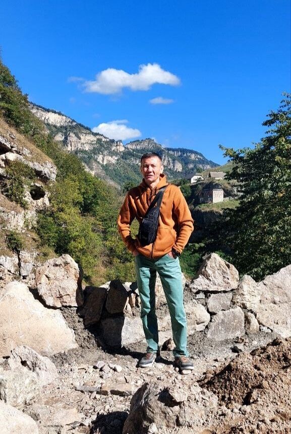  39894824  , 49 ,    -