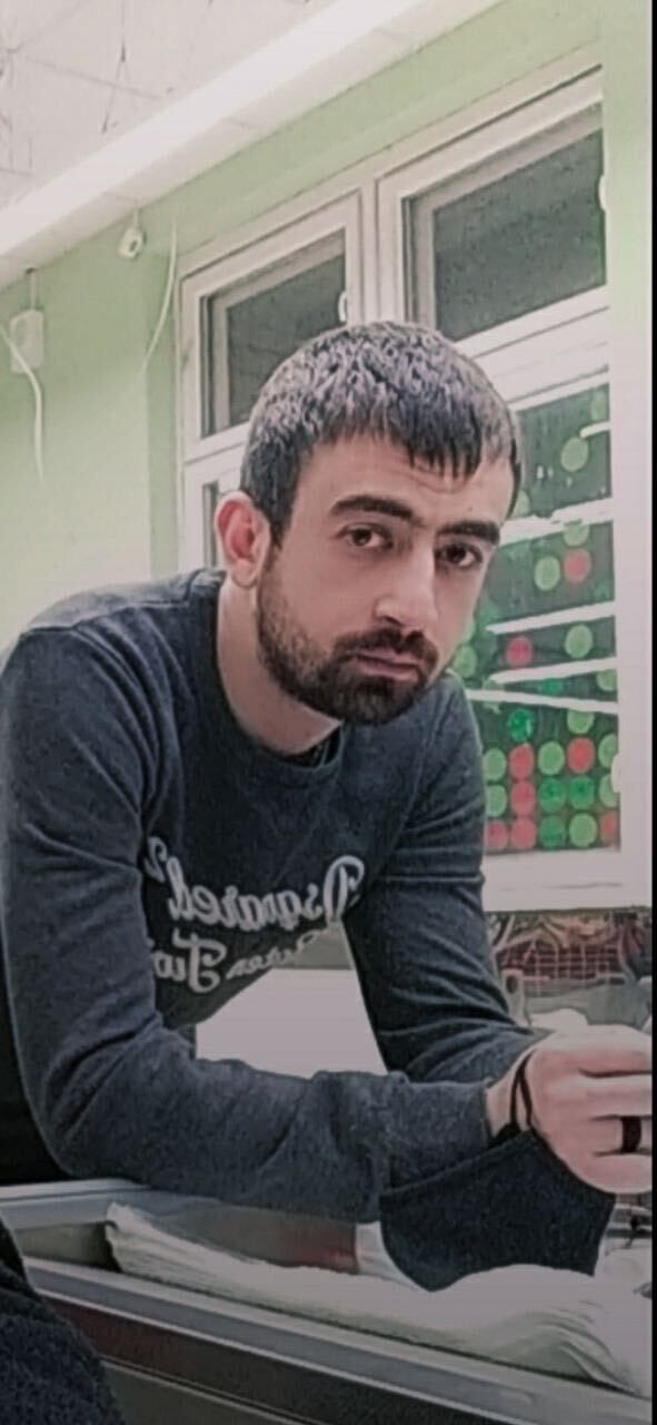  -,   Osetin, 32 ,   ,   