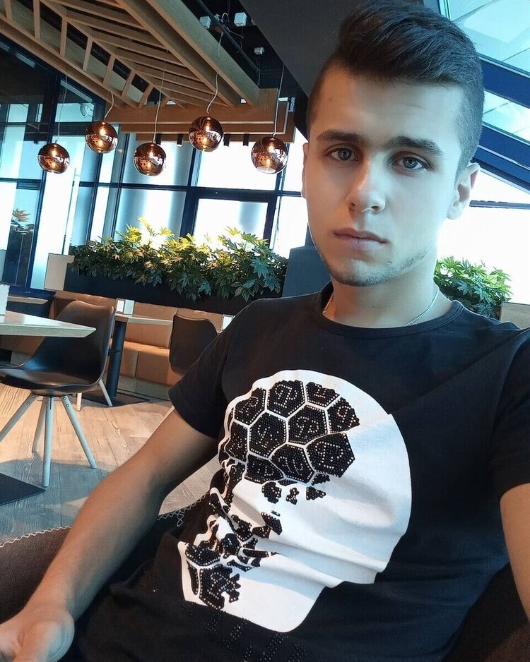  ,   Ion, 24 ,   ,   , c , 