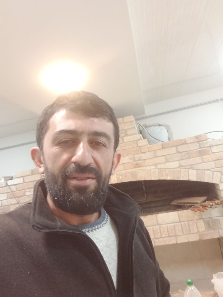  37951654  , 40 ,    
