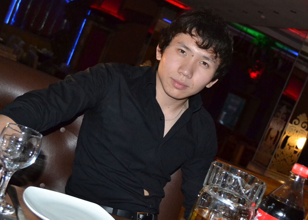  5049564  Nursultan, 33 ,    