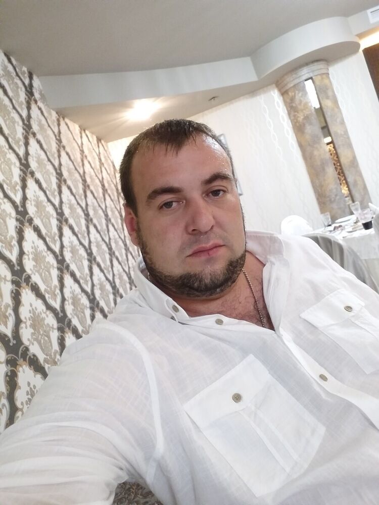  ,   Victor, 42 ,   ,   , c 
