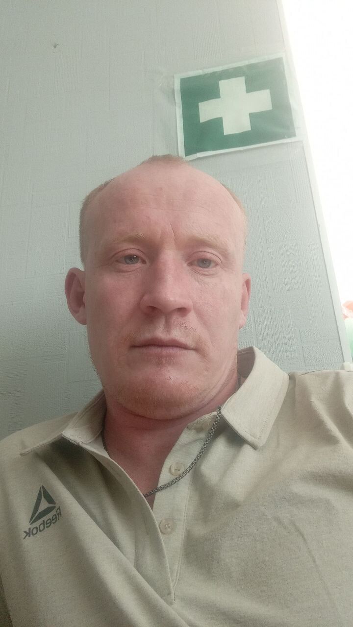  42896614  , 21 ,    