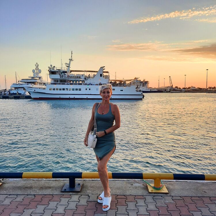  ,   Vesna, 51 ,   c 