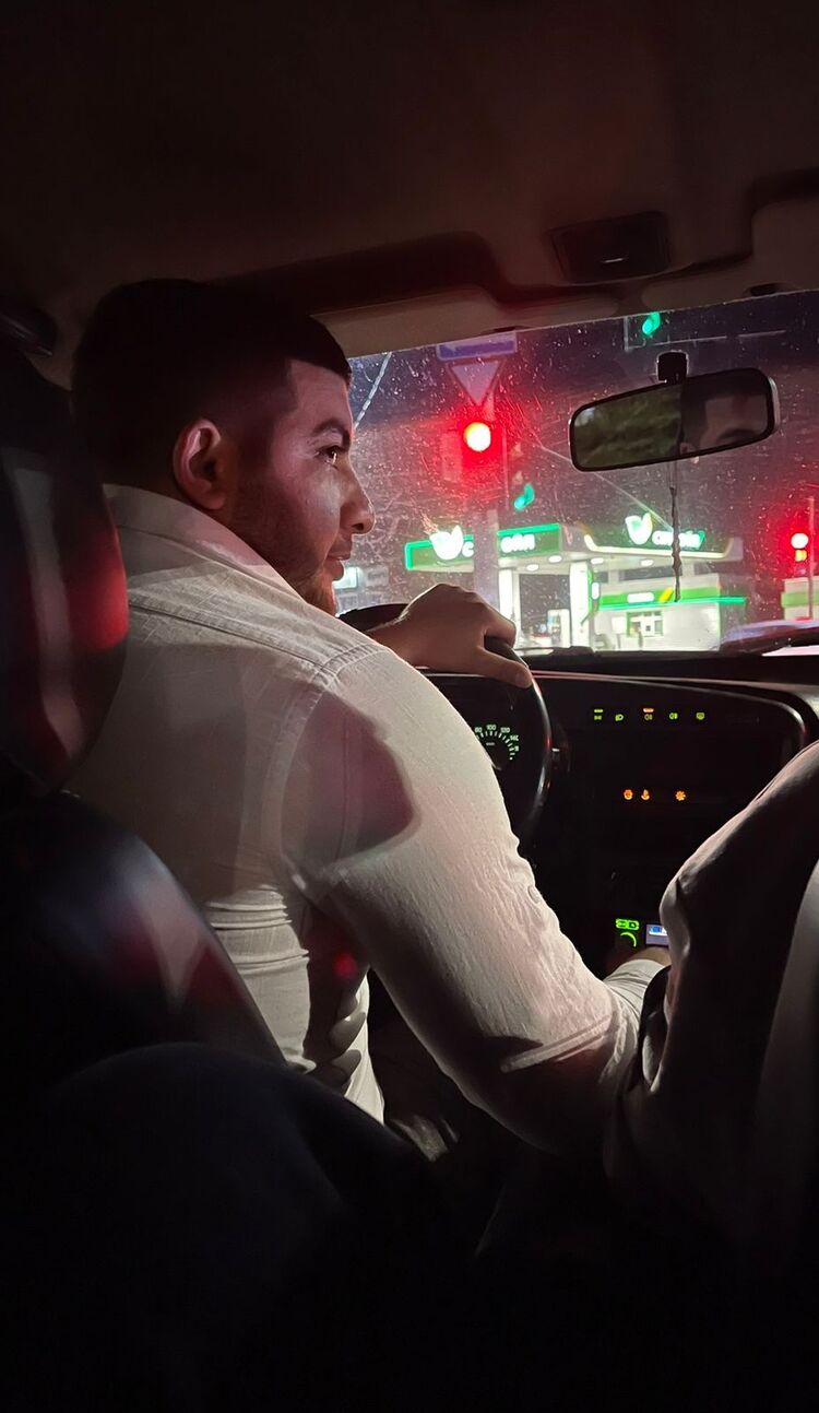  54011574  , 24 ,    --