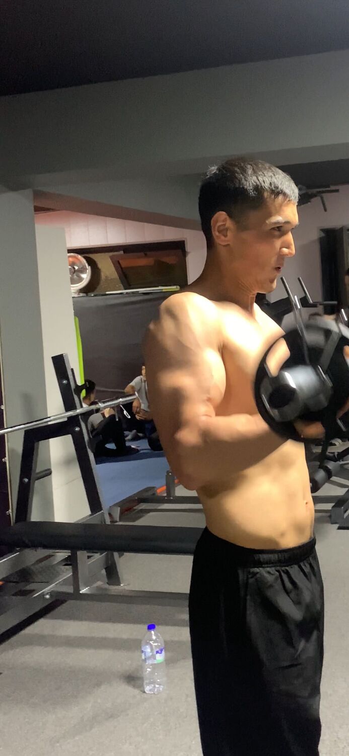  44666924  Zayniddin, 25 ,    