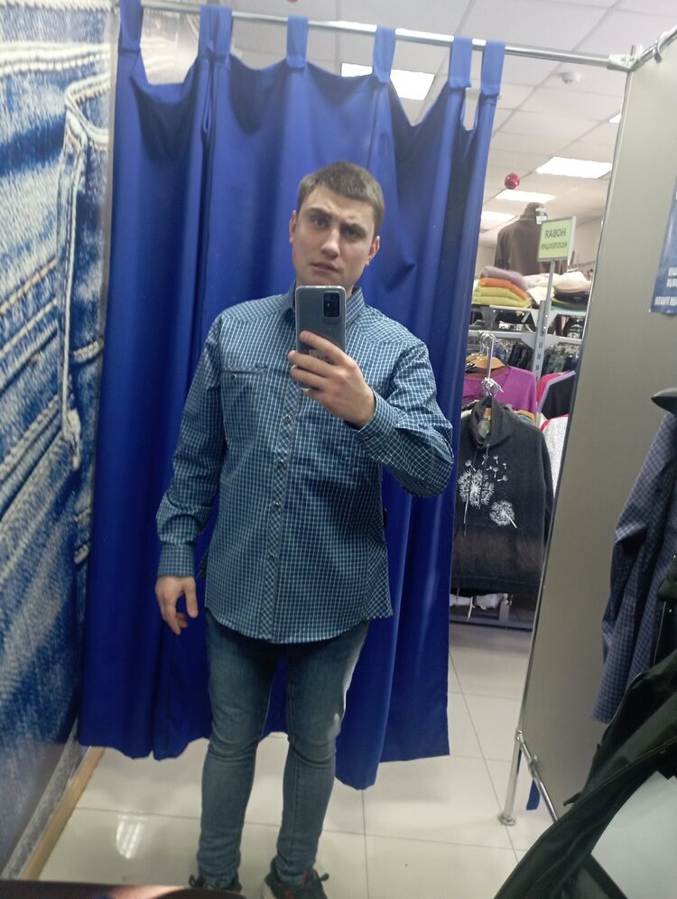  31789124  Sergey, 27 ,    