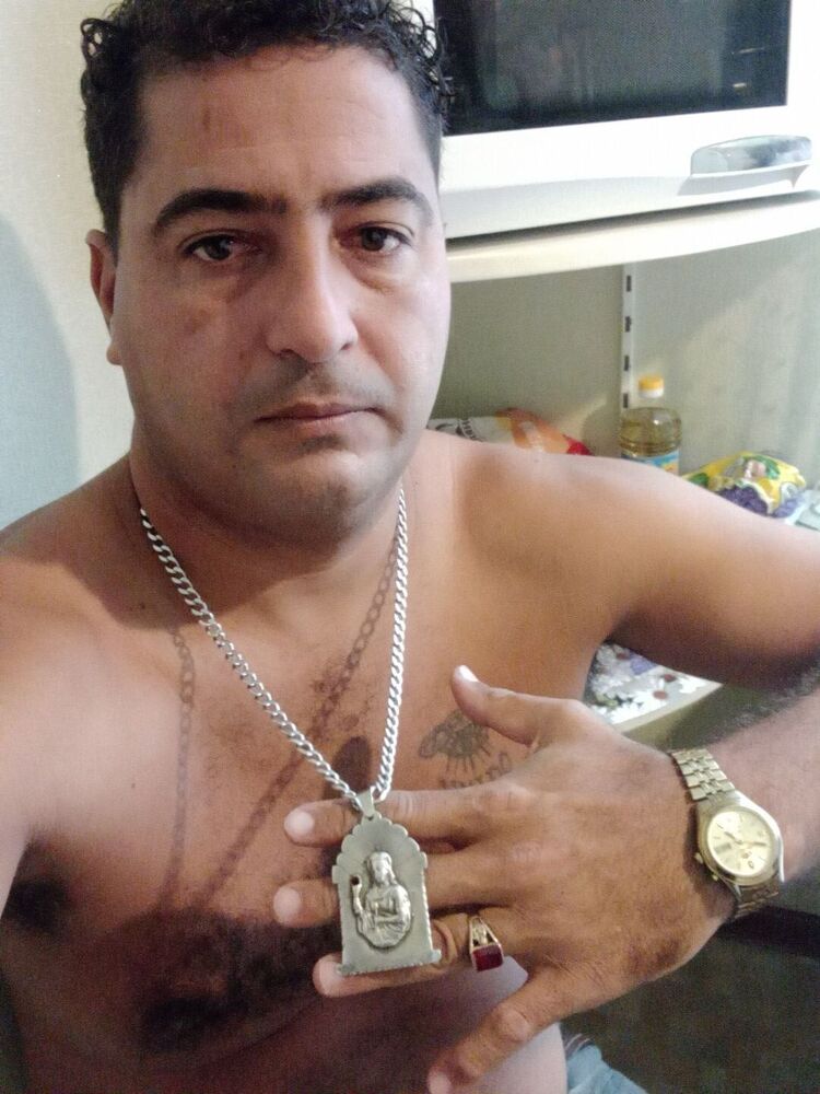  ,   Javier, 45 ,   ,   
