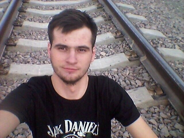  40762664  Aleks, 35 ,    