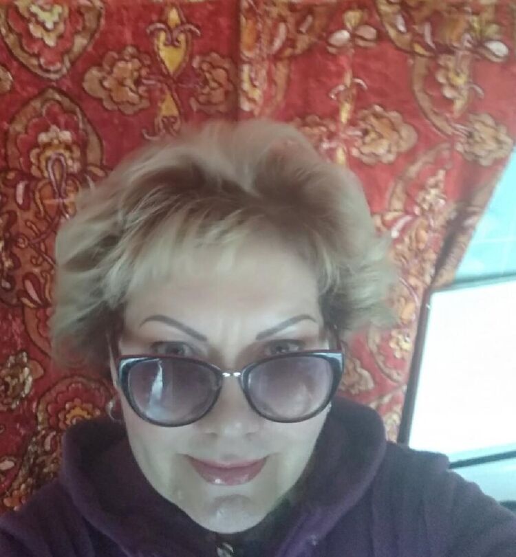  -,   Nina, 80 ,     , c , 