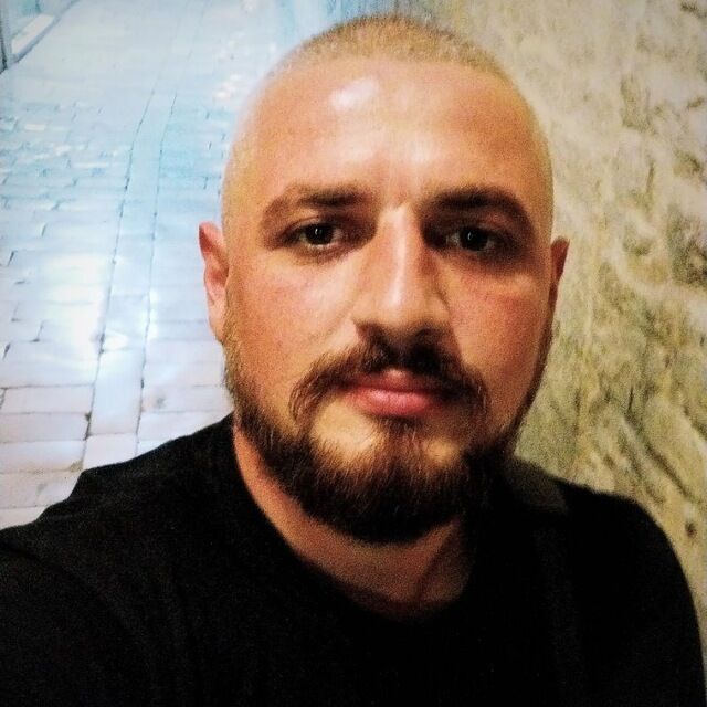 ,   Luka, 33 ,   ,   