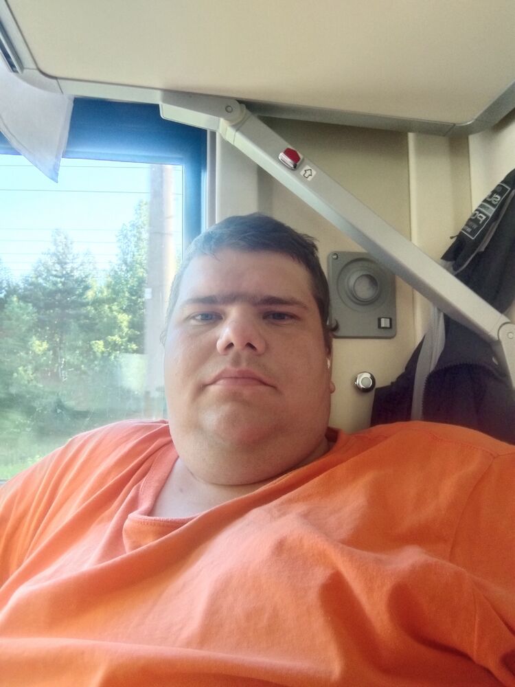  46772424  , 33 ,    