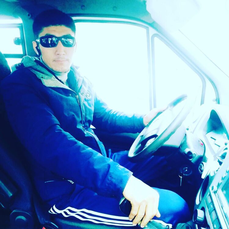  46827504  , 32 ,    