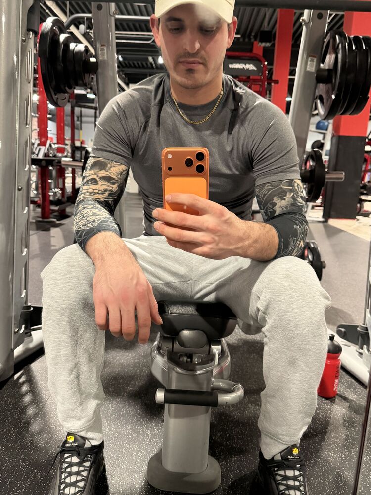 ���� 54950104 ����� Rohullah, 24 ����, ���� ���������� � Essen