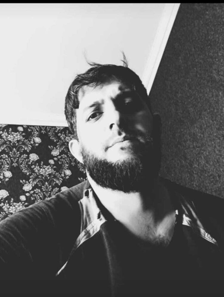  27674424  Bedo, 38 ,    