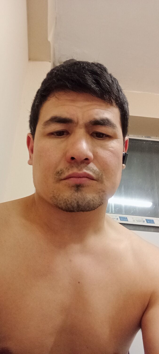  50692214  Islomjon, 33 ,    
