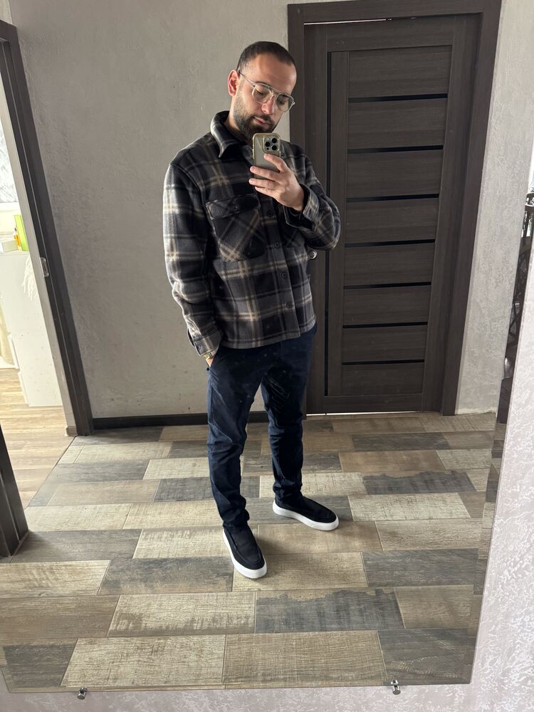  54686714  Aram, 28 ,    