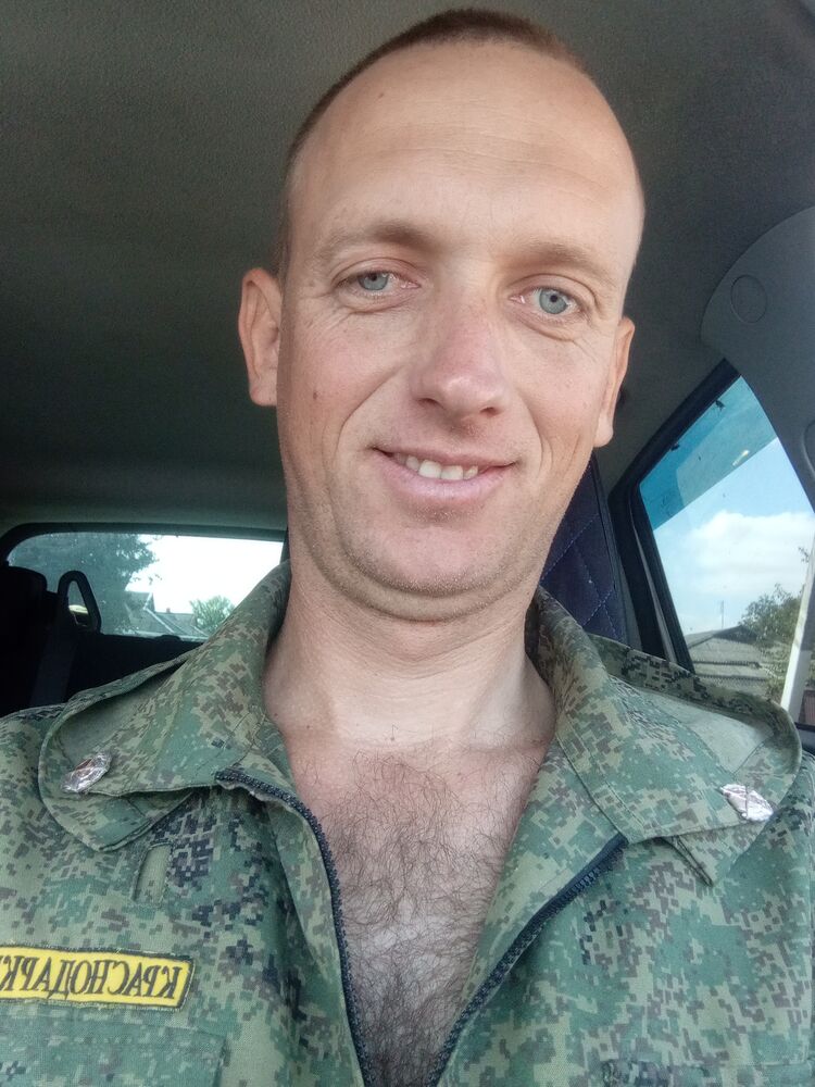  53839374  , 33 ,    