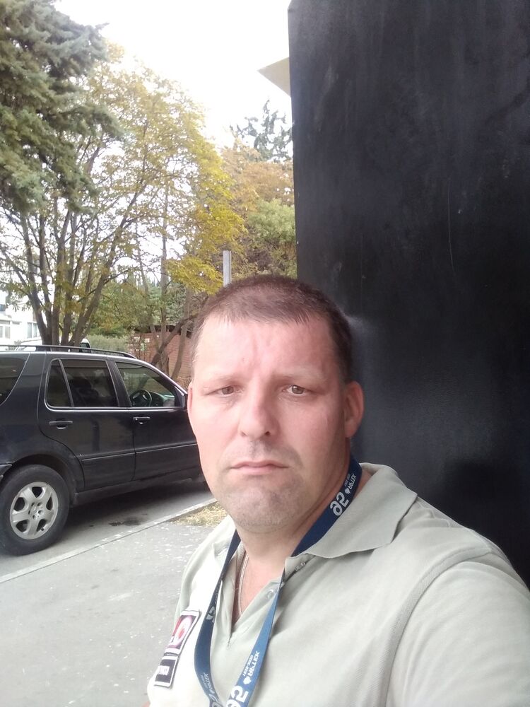  37736384  , 42 ,    