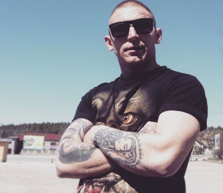  45037154  Nicolas, 30 ,    