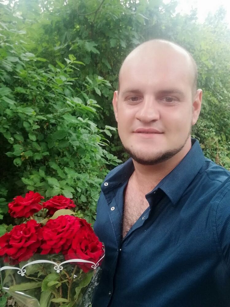  ,   Andrei, 32 ,   ,   