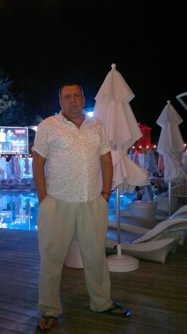  ,   Aleksandr, 49 ,   ,   , c 