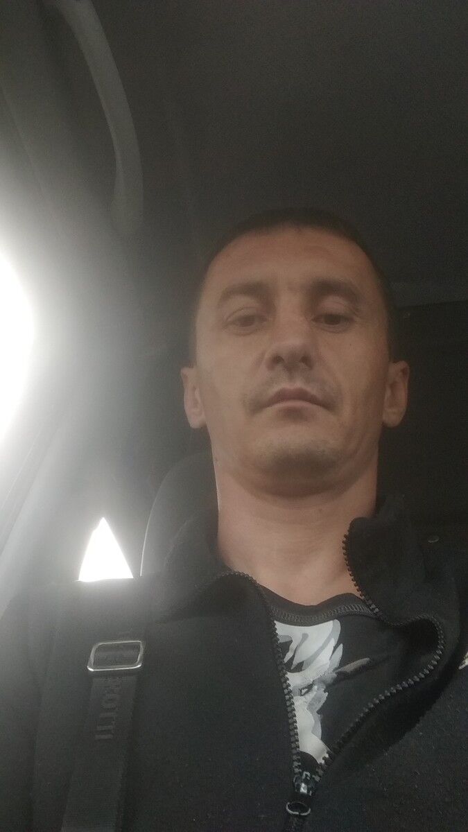  ,   Pavel, 41 ,   ,   , c 